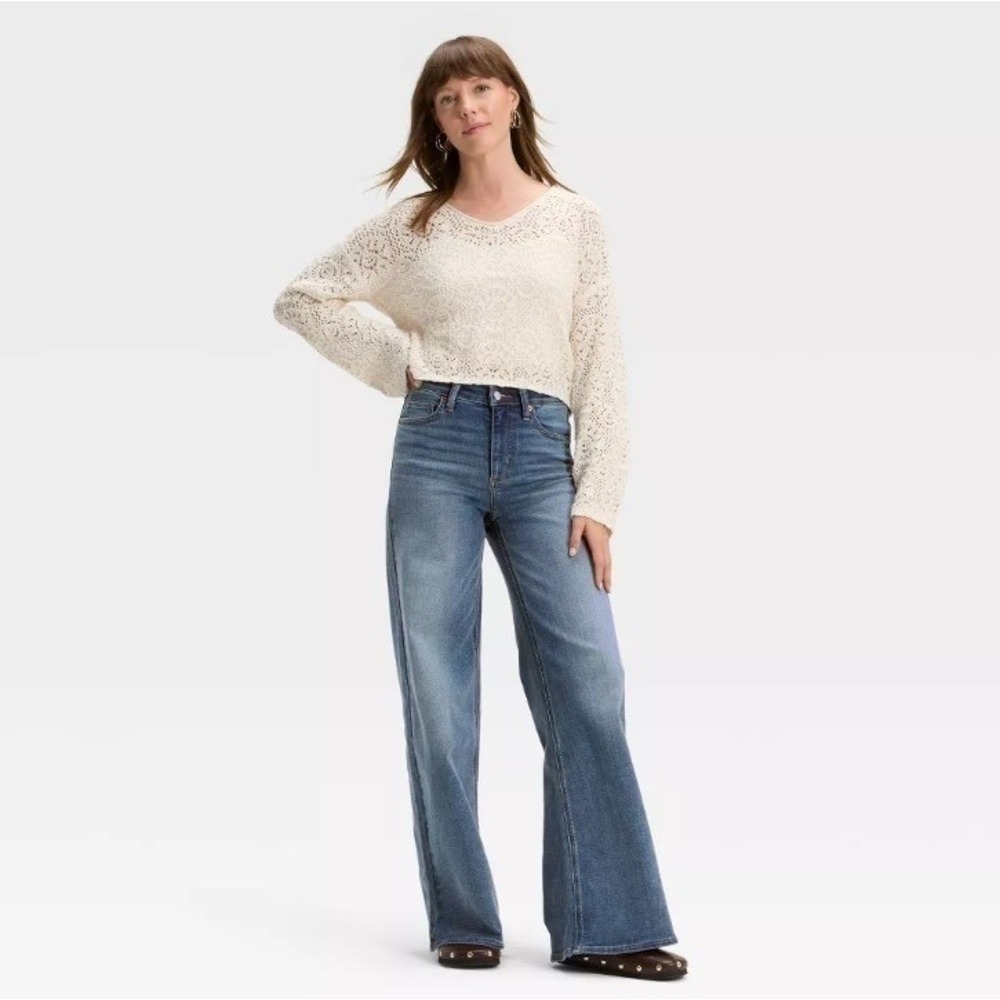 Universal Thread Women's Blue Wide Leg Jeans with High Waist